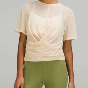 NWT Lululemon Lightweight Mesh Reversible Yoga Tee